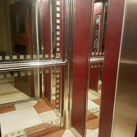 Bright Floor Studio-apartment In Kalamaki *