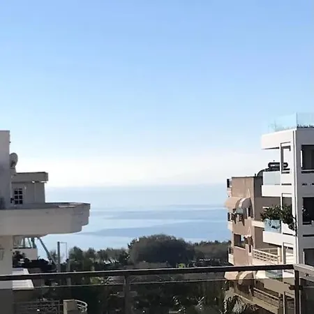 Bright Floor Studio-apartment In Kalamaki Athens