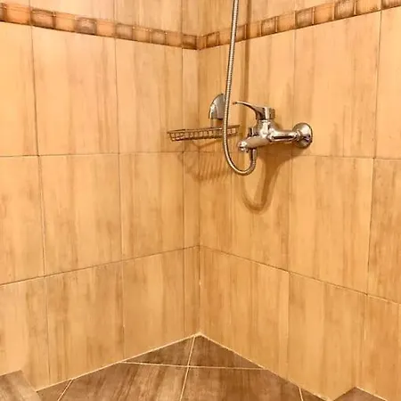 Bright Floor Studio-apartment In Kalamaki * Athens