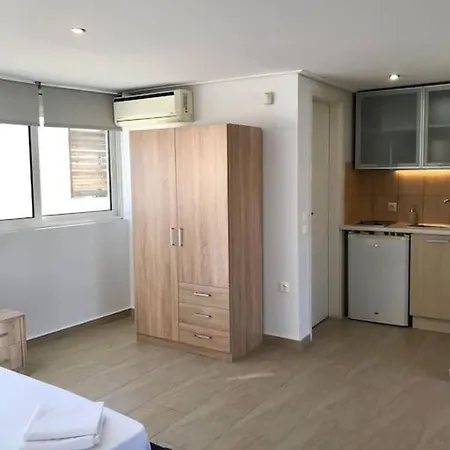 Bright Floor Studio-apartment In Kalamaki Apartment