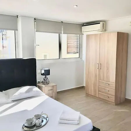 Apartment Bright Floor Studio-apartment In Kalamaki *
